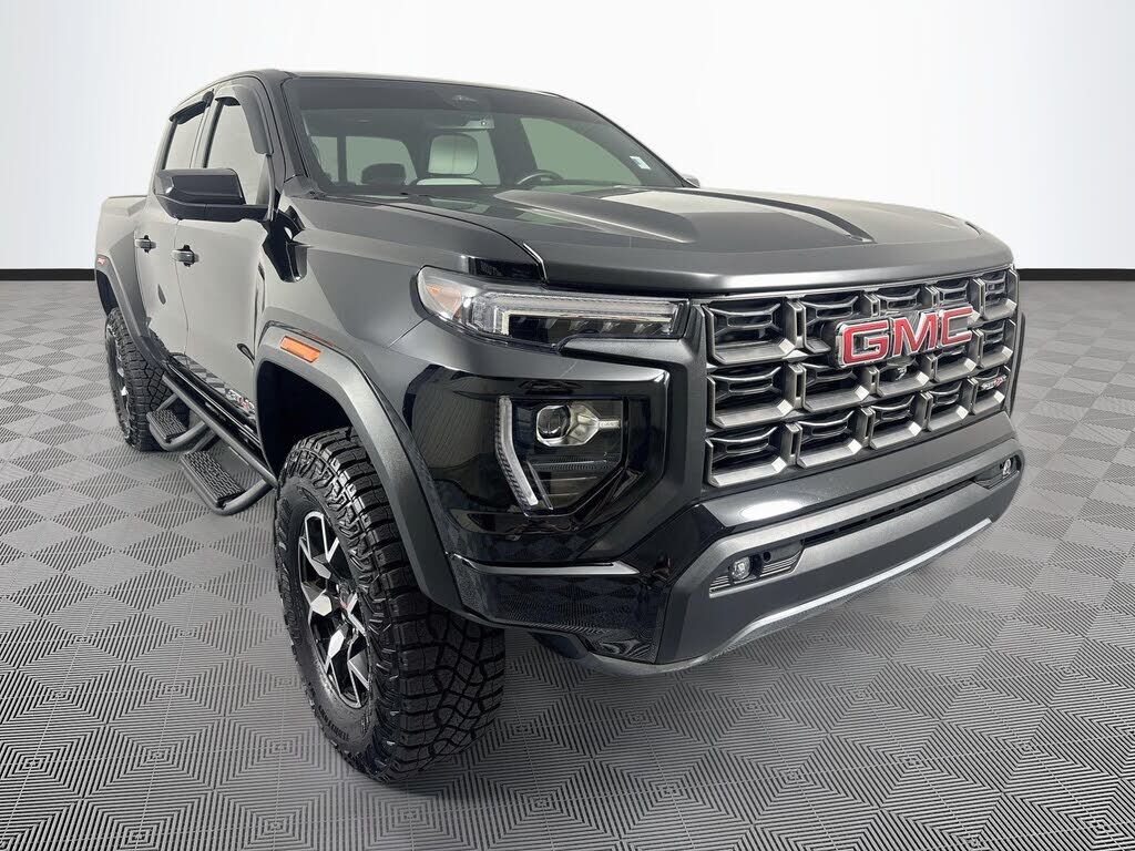 2025 GMC Canyon