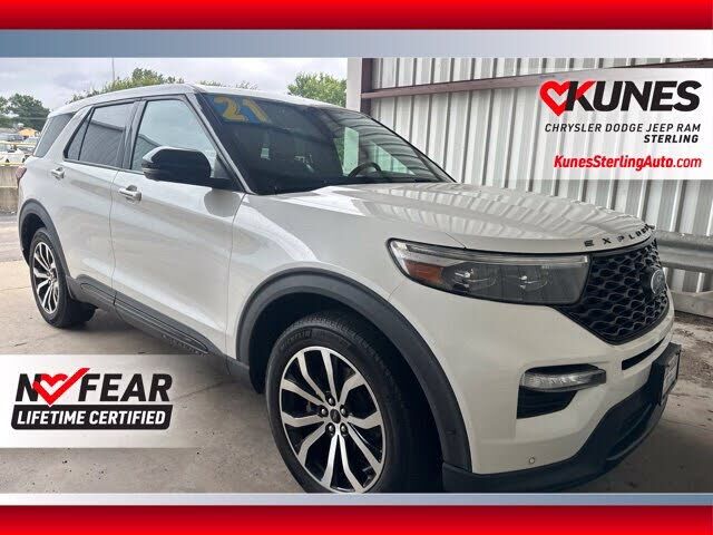 2021 FORD Explorer