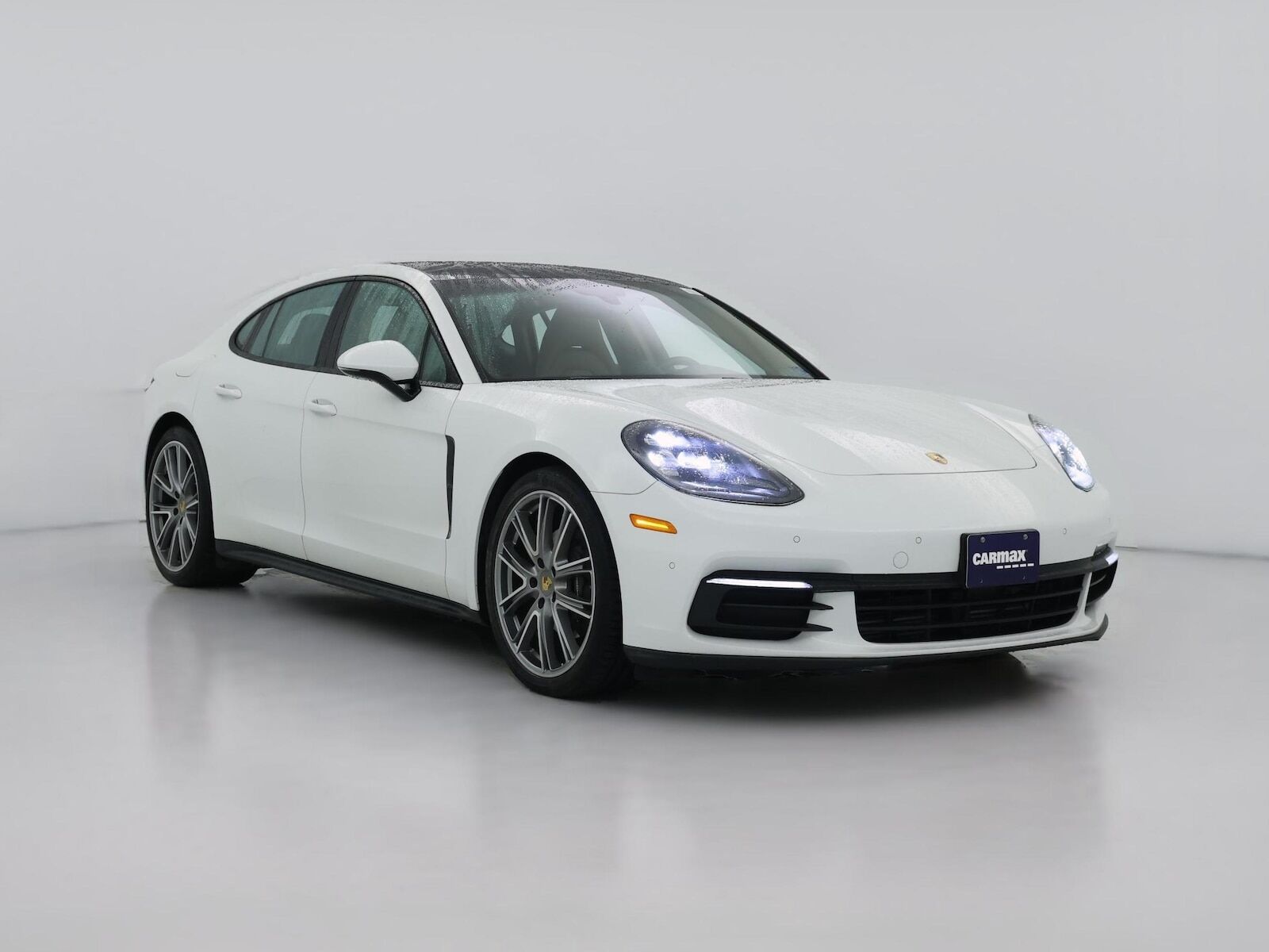 2018 PORSCHE Panamera