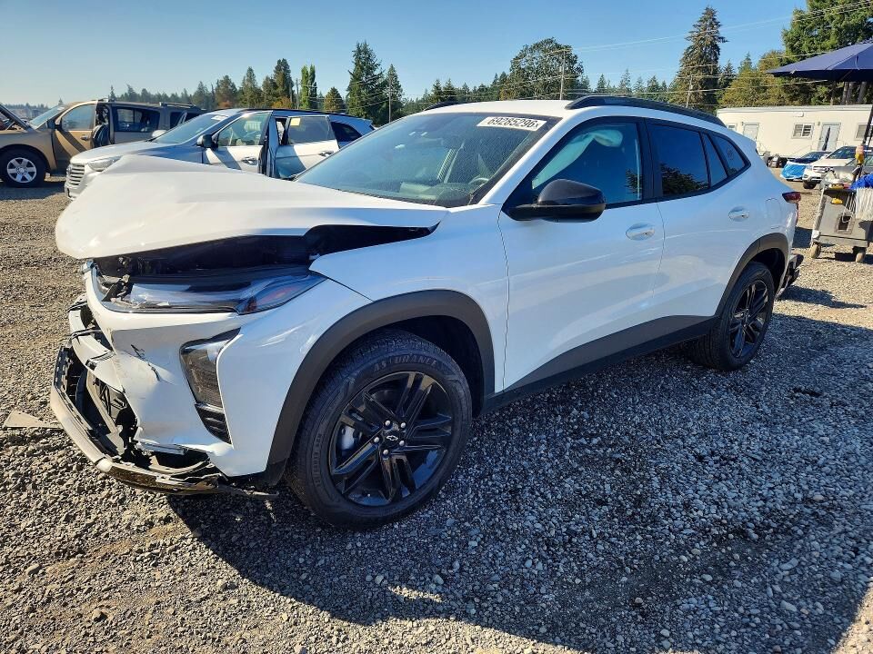 2025 CHEVROLET Trax