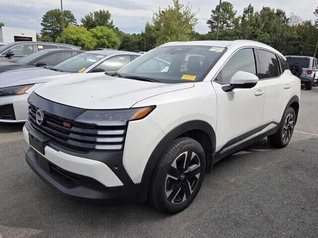 2025 NISSAN Kicks