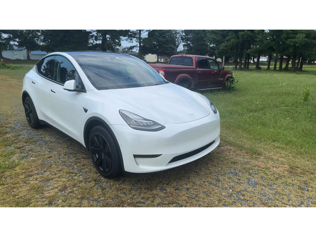 2022 TESLA Model Y