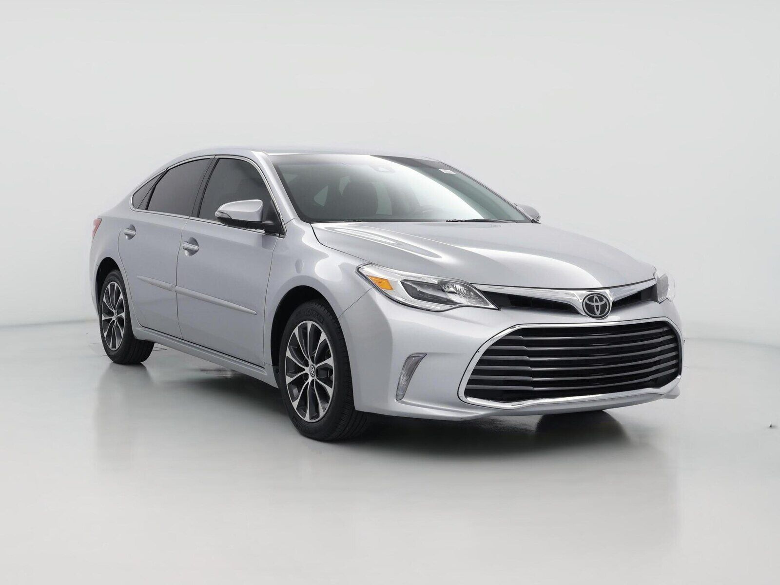 2018 TOYOTA Avalon