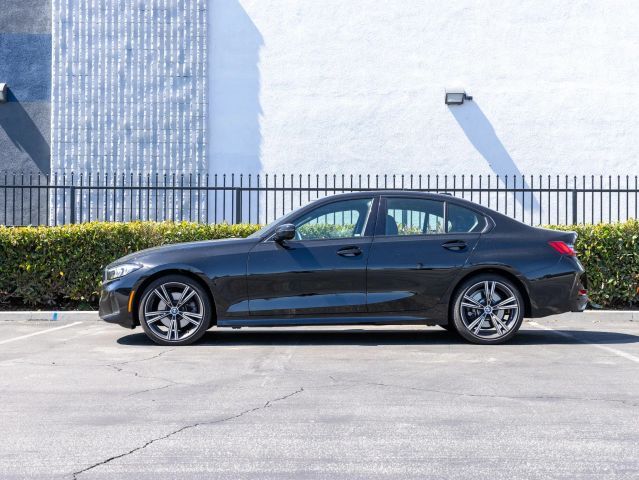 2023 BMW 330i
