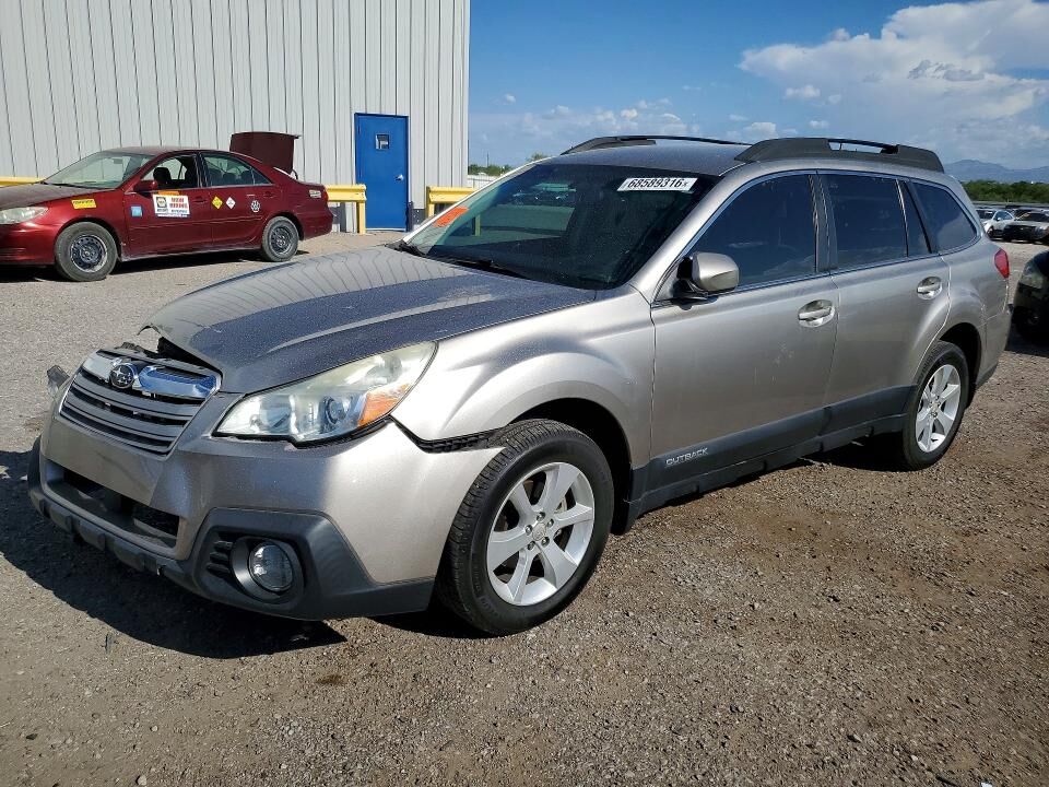 2014 SUBARU Outback