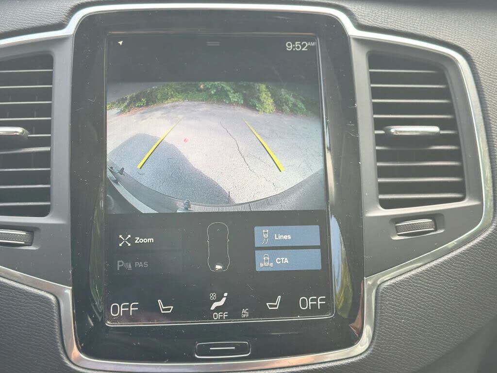 2022 VOLVO XC90