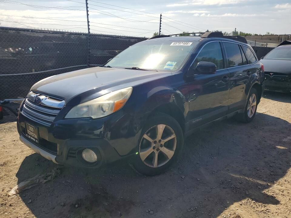 2013 SUBARU Outback