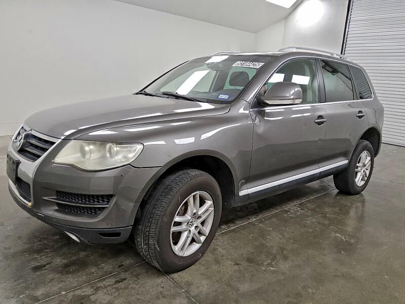2008 VOLKSWAGEN Touareg