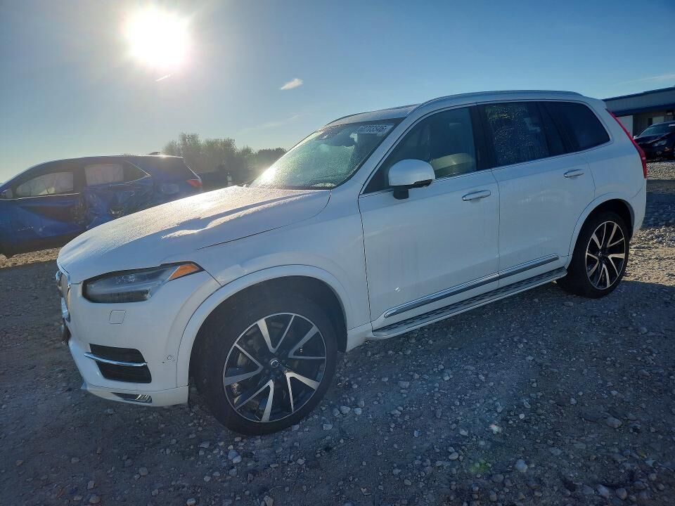 2018 VOLVO XC90