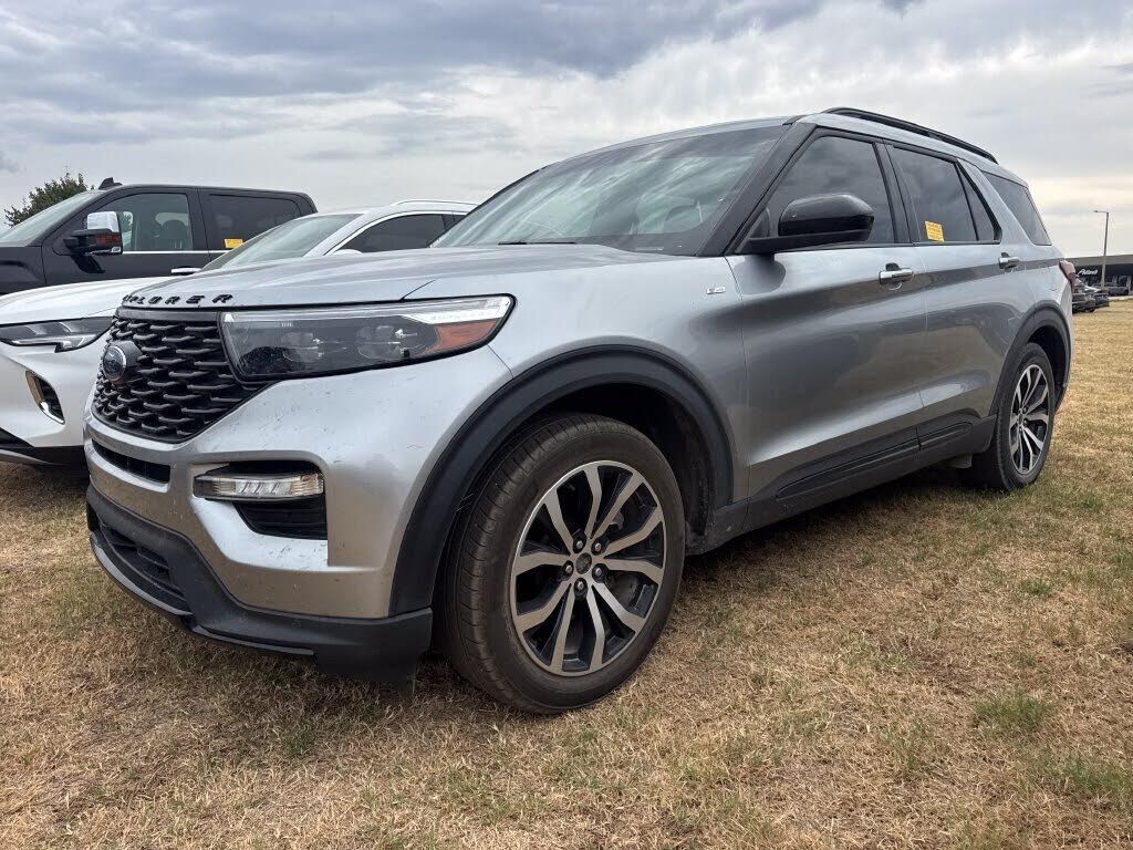 2024 FORD Explorer