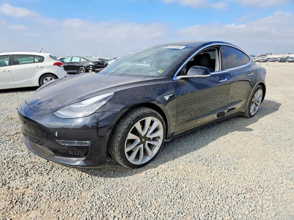 2018 TESLA Model 3