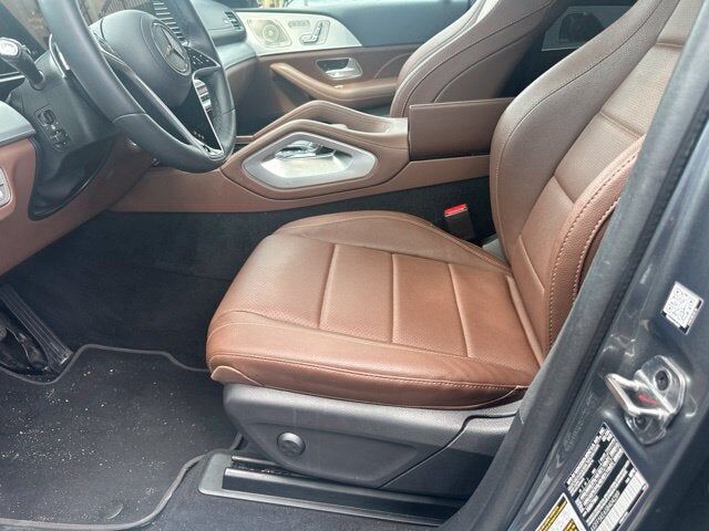 2025 MERCEDES-BENZ GLS-Class