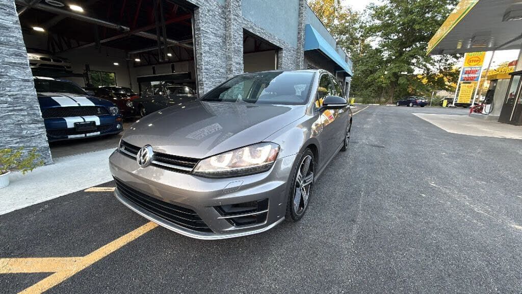 2016 VOLKSWAGEN Golf R