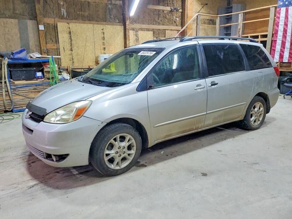 2004 TOYOTA Sienna