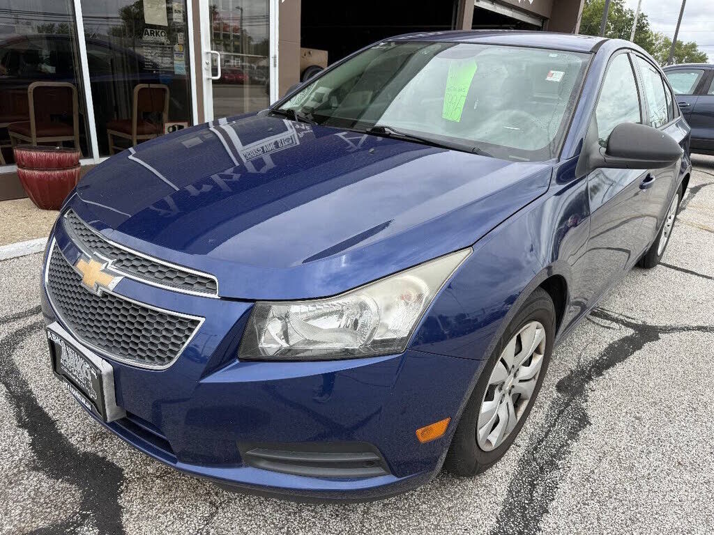 2013 CHEVROLET Cruze
