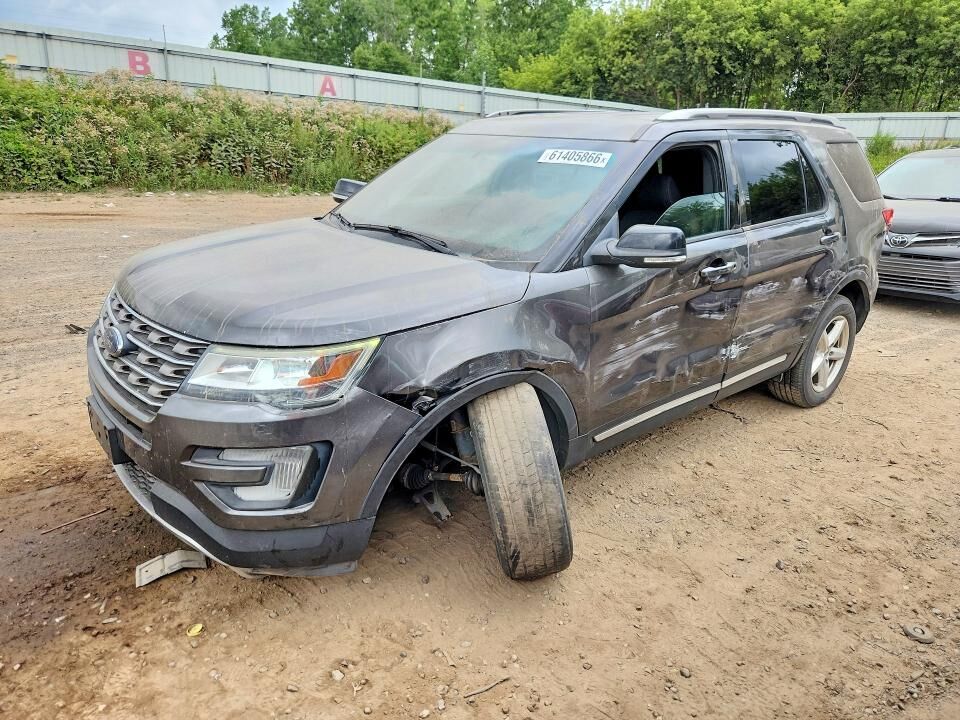 2016 FORD Explorer