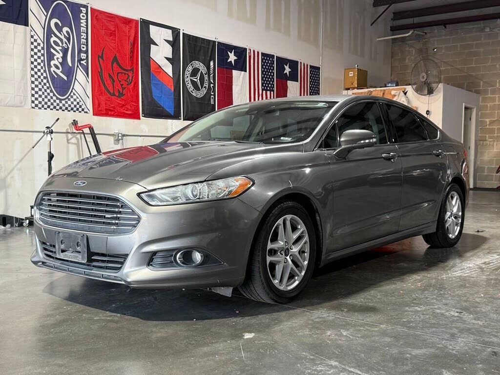 2013 FORD Fusion