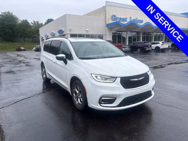 2023 CHRYSLER Pacifica