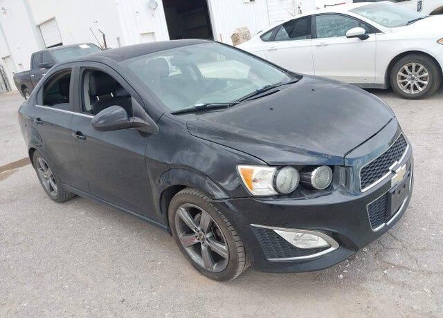 2016 CHEVROLET Sonic