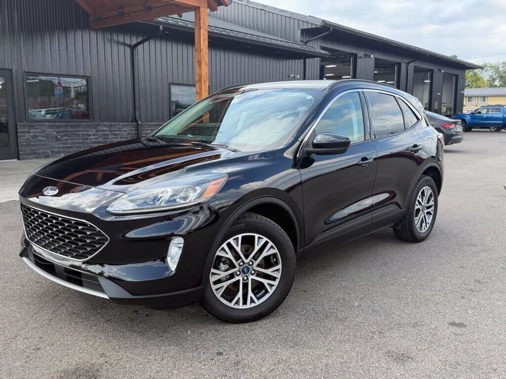 2022 FORD Escape