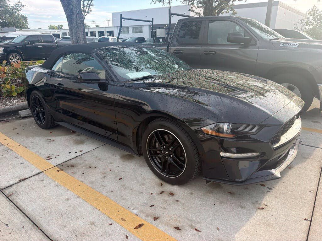 2022 FORD Mustang