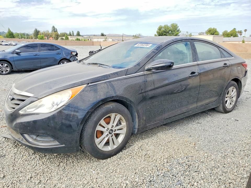 2013 HYUNDAI Sonata