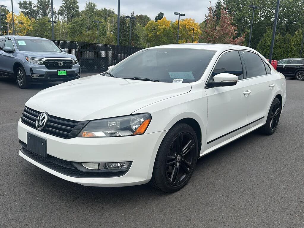 2014 VOLKSWAGEN Passat