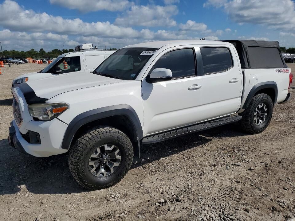 2017 TOYOTA Tacoma