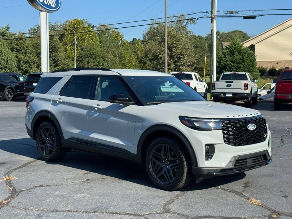 2027 FORD Explorer
