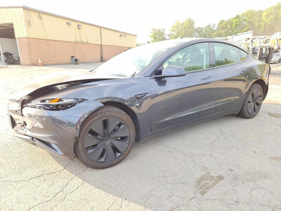 2024 TESLA Model 3