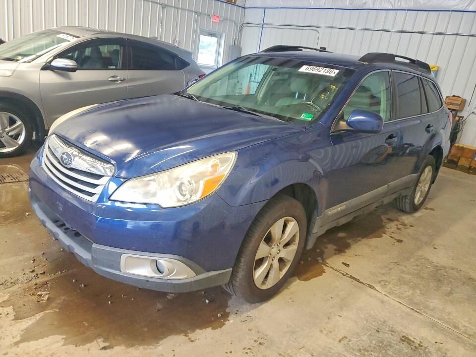 2010 SUBARU Outback