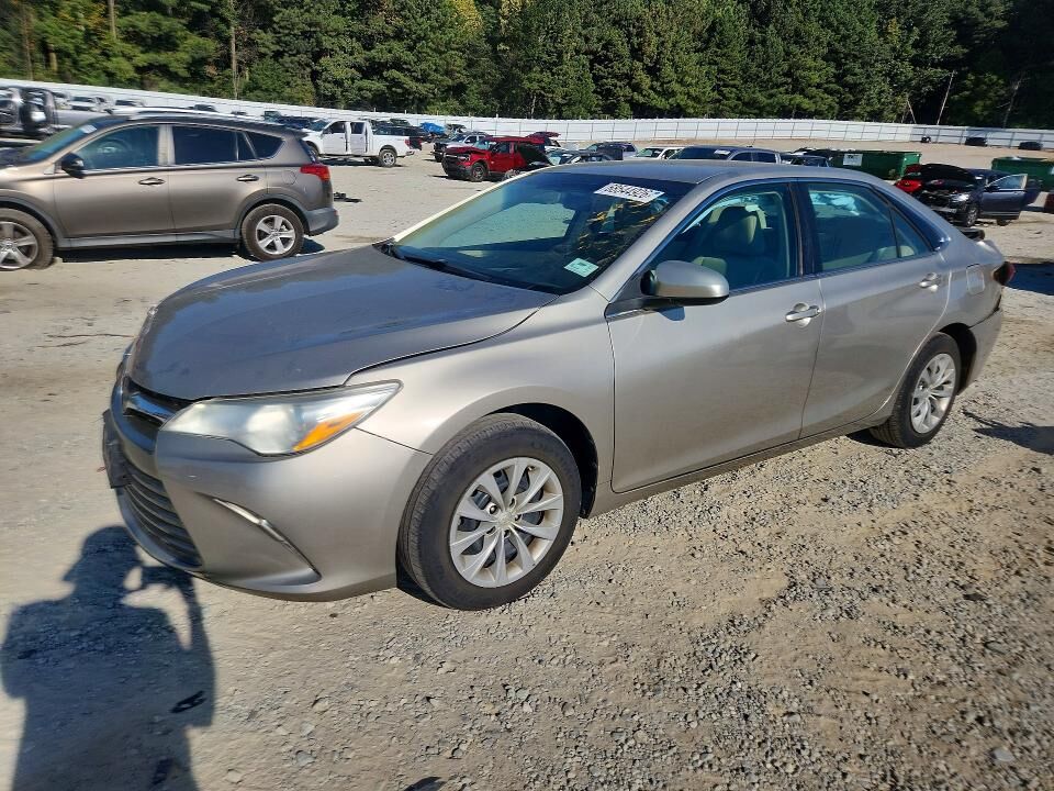2017 TOYOTA Camry
