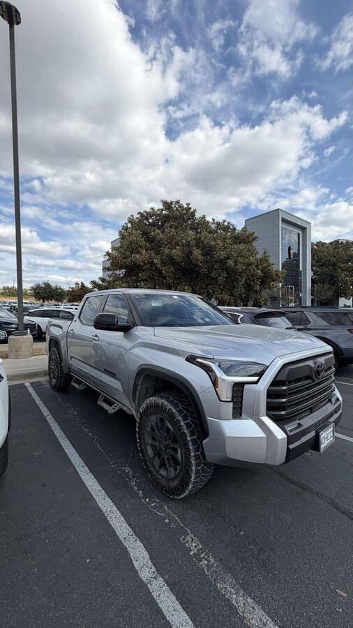 2025 TOYOTA Tundra