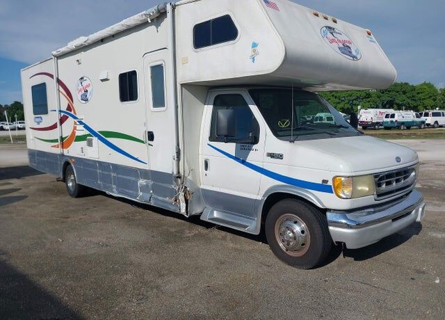 2002 FORD E-450