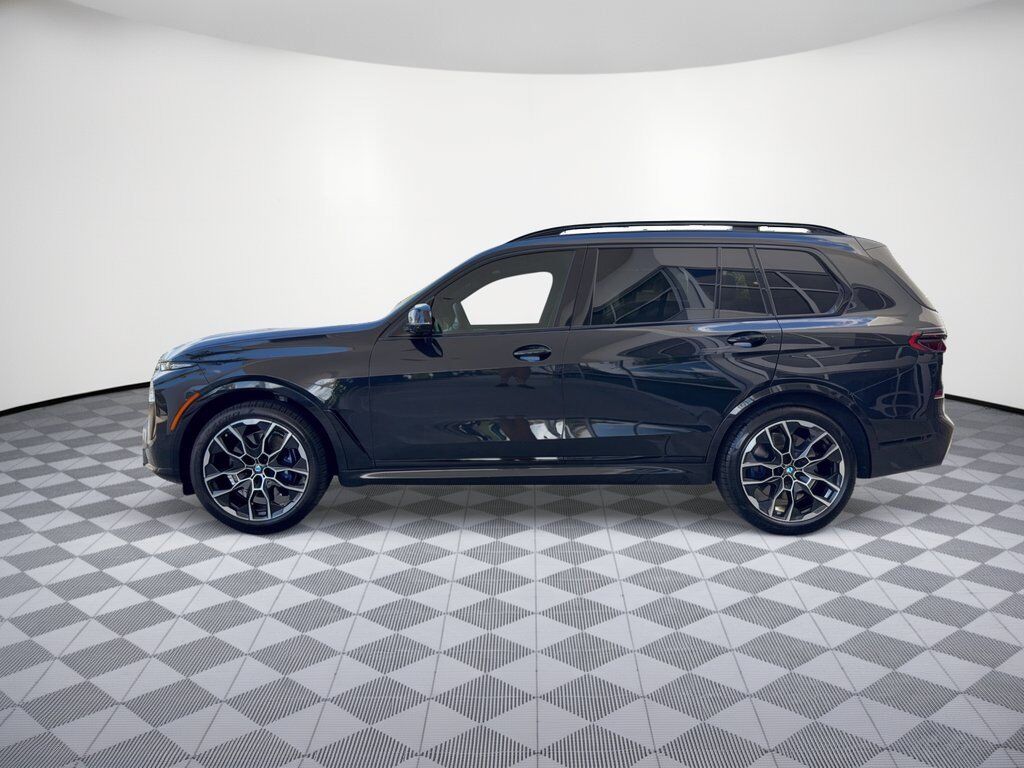 2025 BMW X7