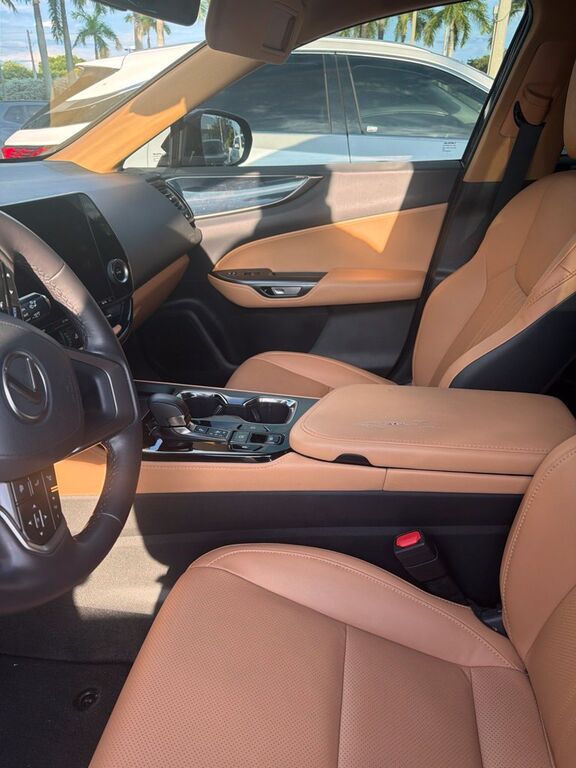 2025 LEXUS NX