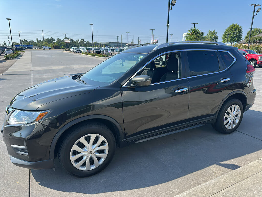 2017 NISSAN Rogue