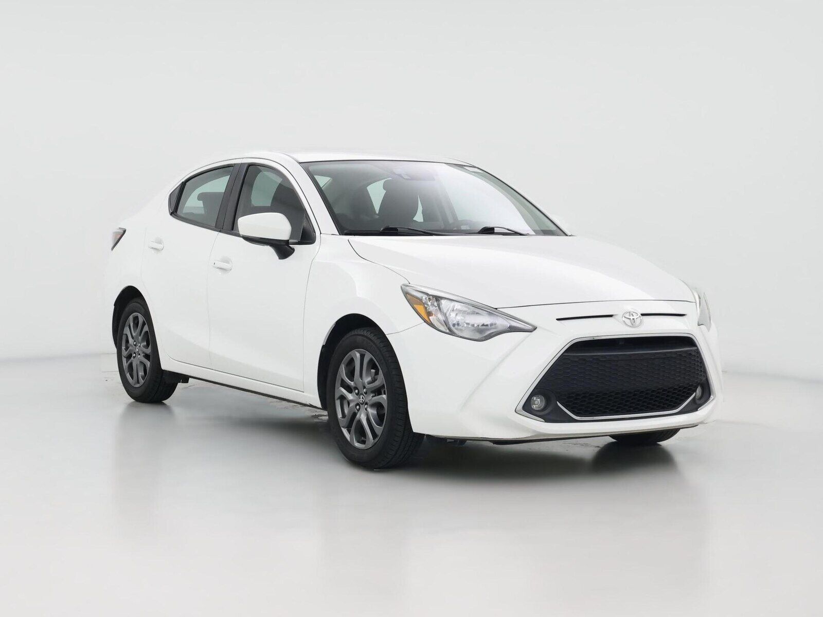 2019 TOYOTA Yaris