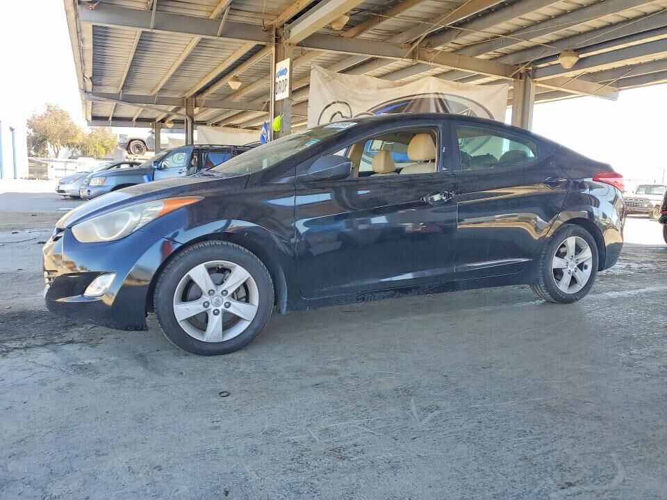 2012 HYUNDAI Elantra