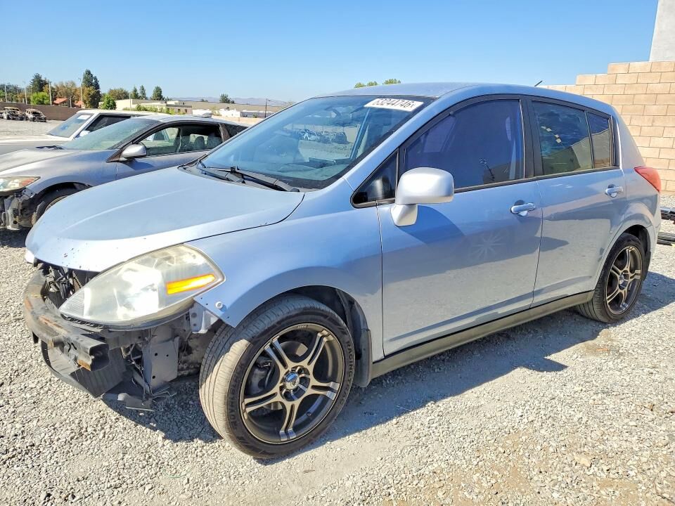 2010 NISSAN Versa