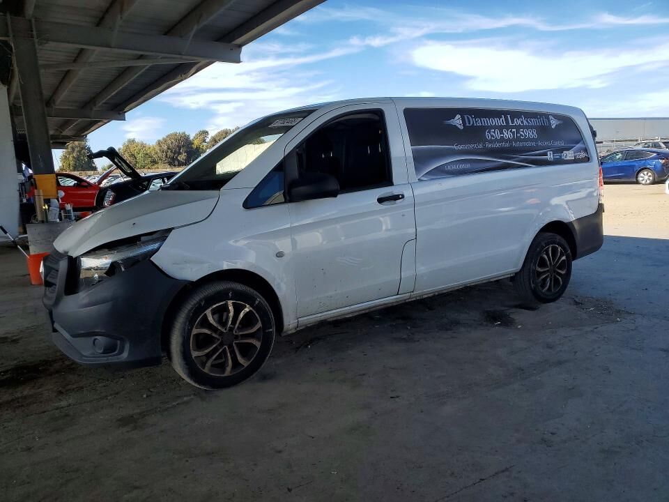 2020 MERCEDES-BENZ METRIS