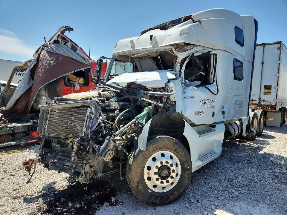 2020 VOLVO TRUCK VNL