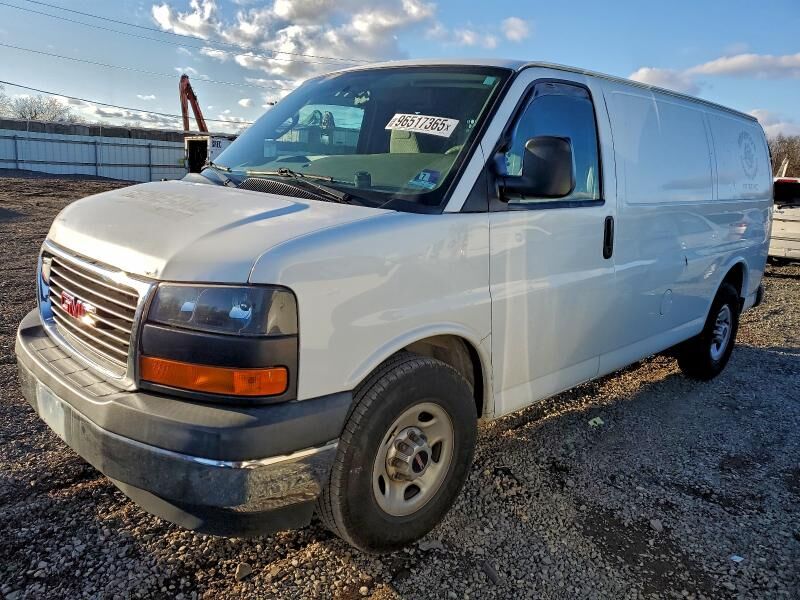 2017 GMC Savana