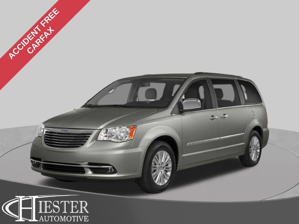 2013 CHRYSLER Town and Country