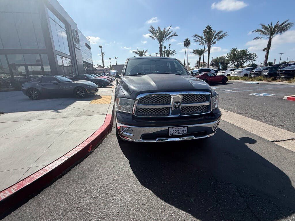2011 DODGE Ram