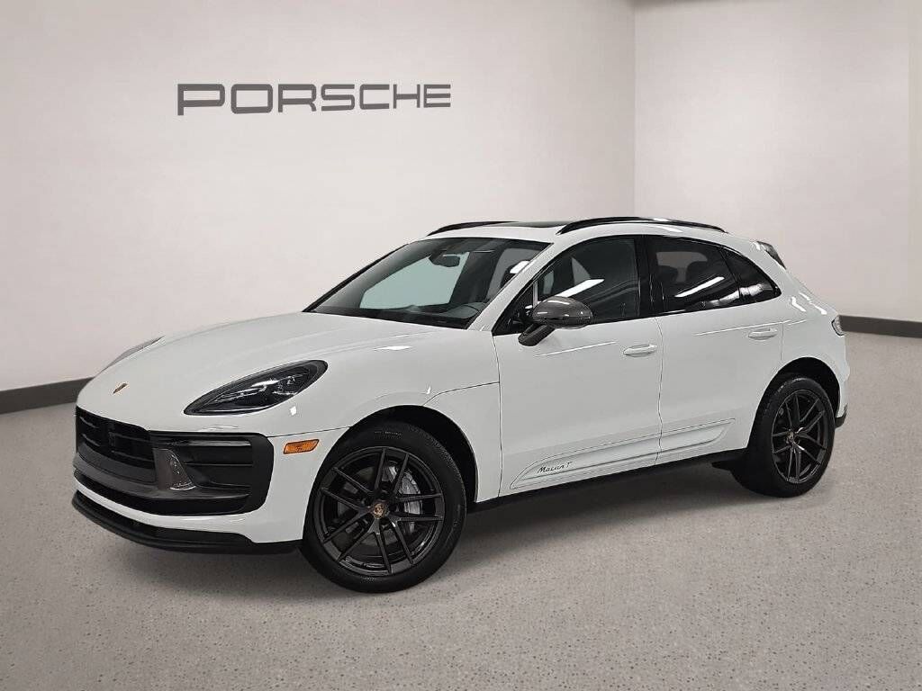 2023 PORSCHE Macan