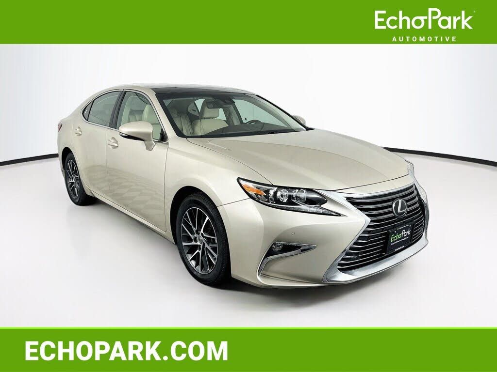 2017 LEXUS ES