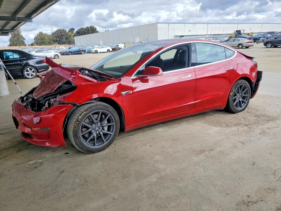 2018 TESLA Model 3