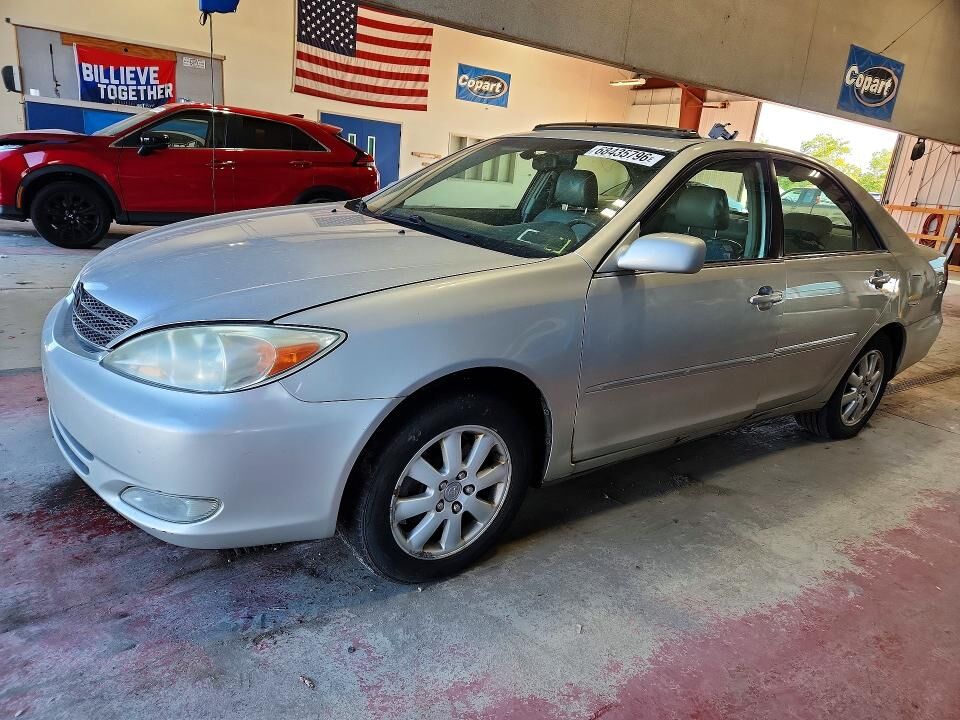 2004 TOYOTA Camry