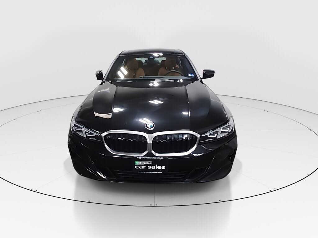 2025 BMW 330i